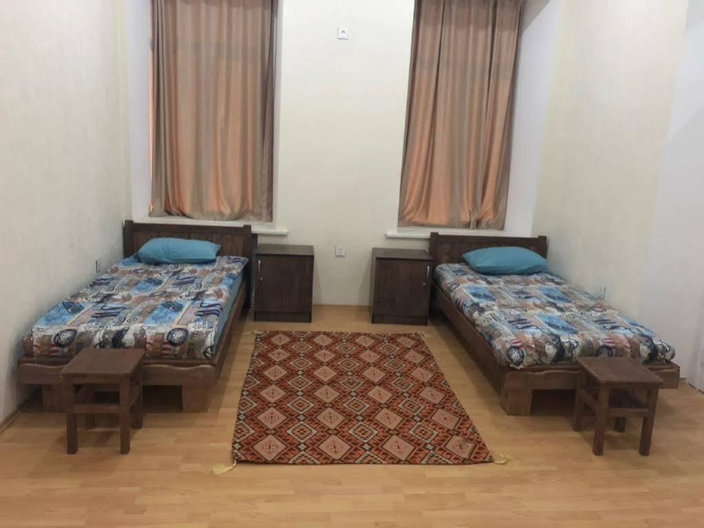 Capital Hostel Baku Bagian luar foto