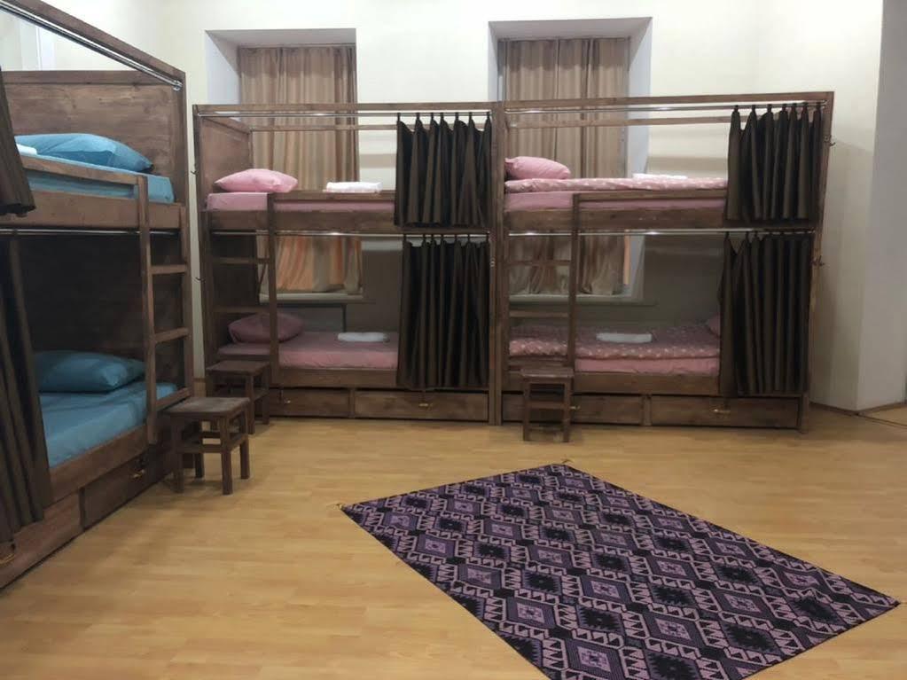 Capital Hostel Baku Bagian luar foto